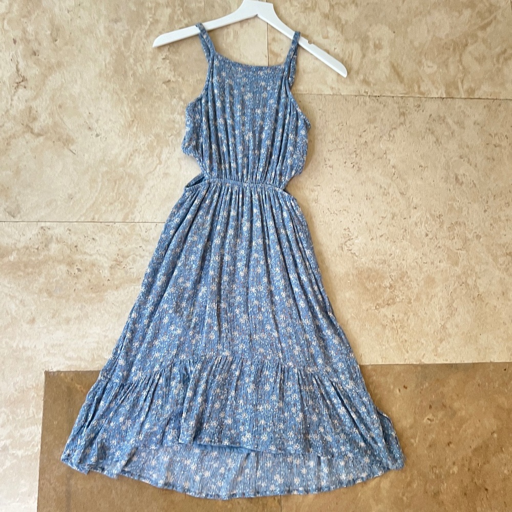 Abercrombie and Fitch kids blue floral dress. Kids size 13/14